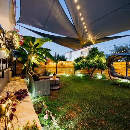 Πανσιόν Ante Room's 3*