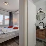 Ante Room's بيت ضيافة 3*